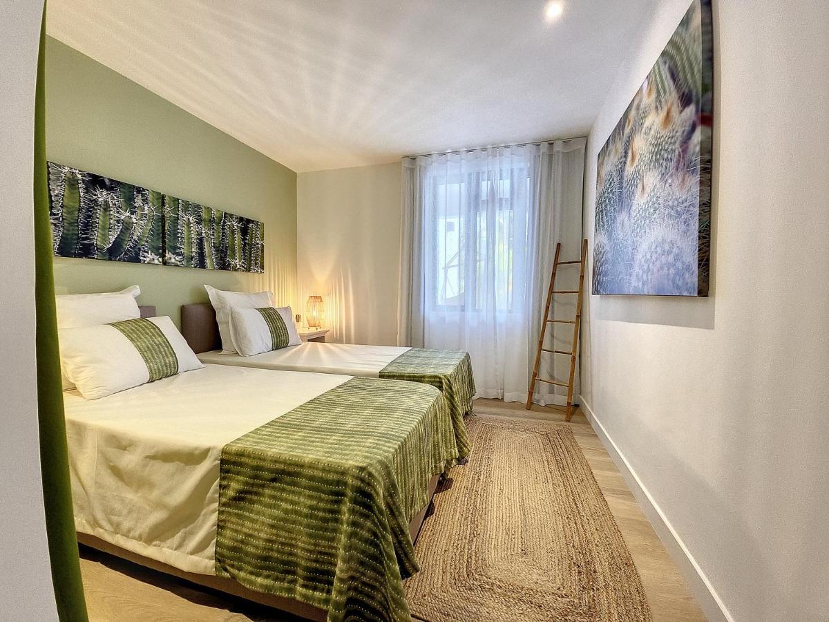 Sunkissed - Brand New Beach Apartment Located 50M From Beach Flic-en-Flacq Dış mekan fotoğraf